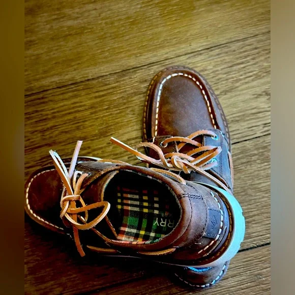 Sperry boys shoes size 1 - Picture 3 of 5